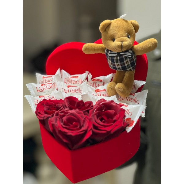 Kalpli Kutu Gül, Ayıcık ve Ferrero Raffaello Aranjmanı
